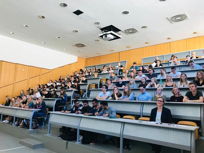 Full lecture theatre at the Pinkafeld campus